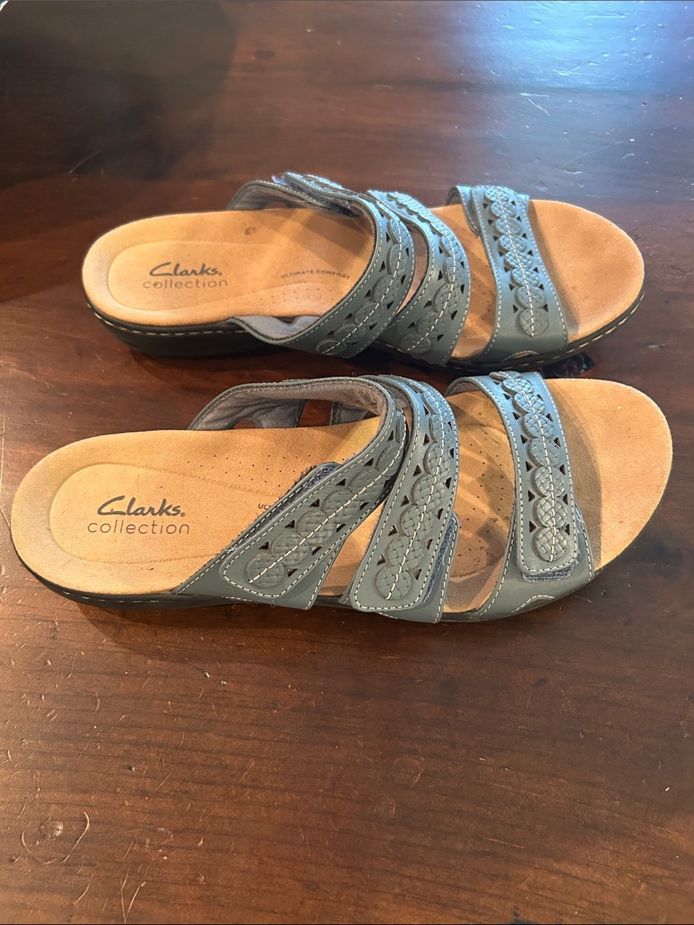 Clarks Women’s Blue Triple-Strap Braided Slide Sandals - Picture 3 of 3